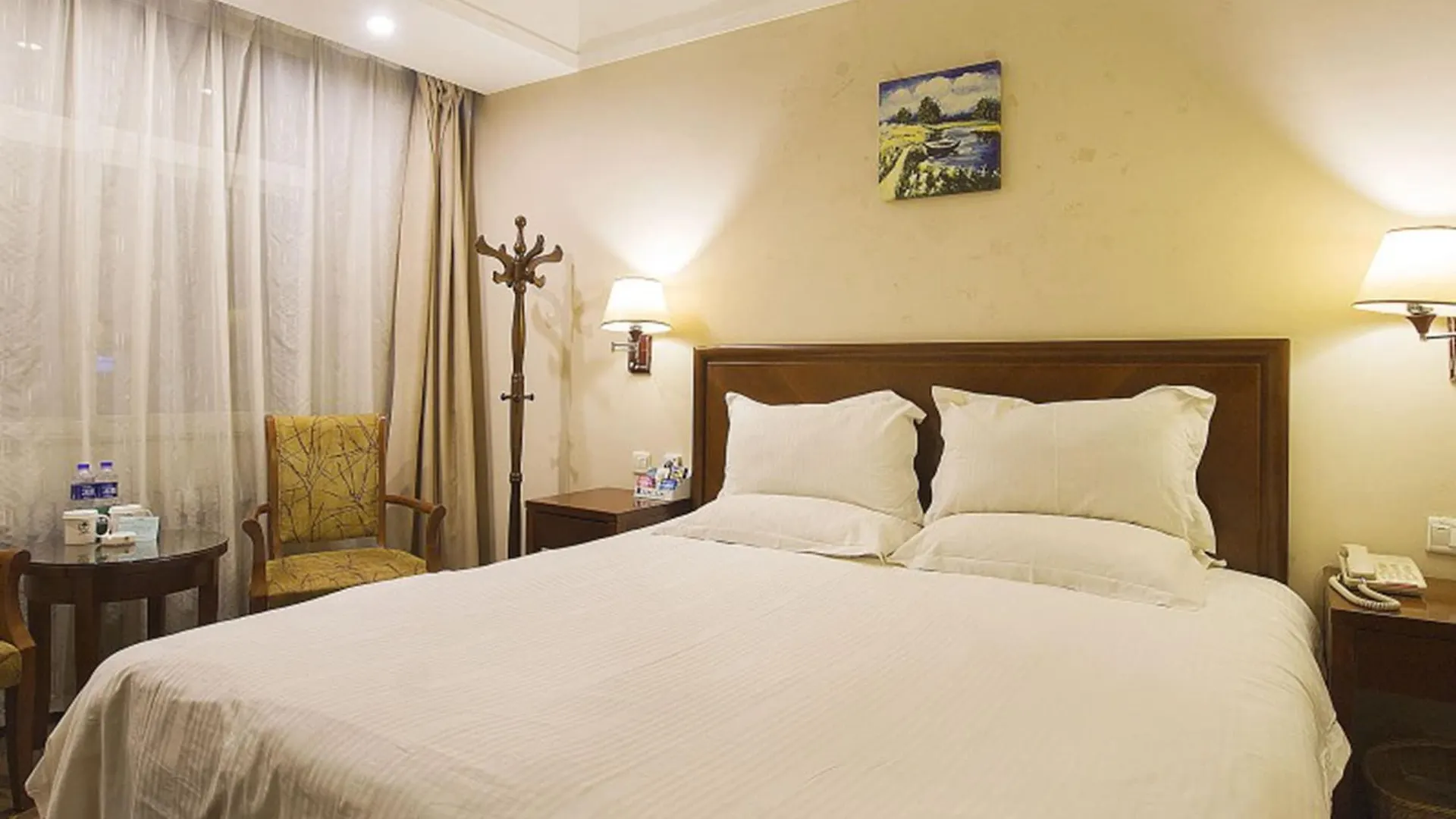 Greentree Inn Henan Puyang Oil-Field Headquarters Business Hotel 3*, Puyang (Henan) סין